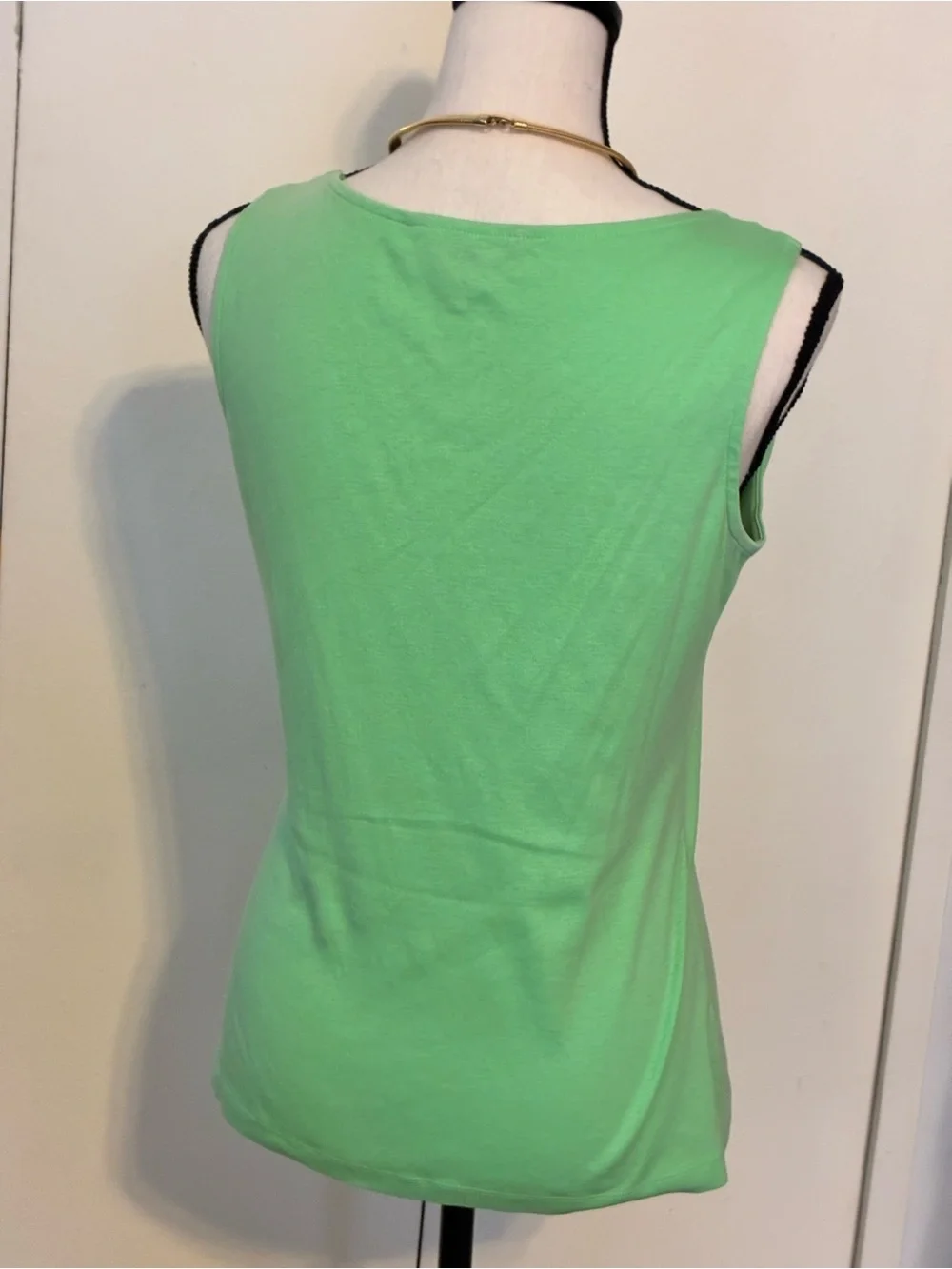 Brooks Brothers 346 Sleeveless Tie-Front Women's Top in Light Green